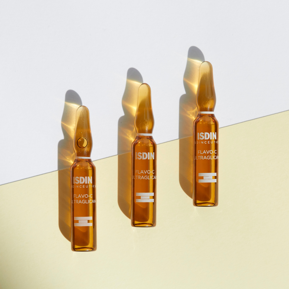 Load image into Gallery viewer, Isdinceutics Flavo-C Ultraglican Ampoules 10amp x 2ml