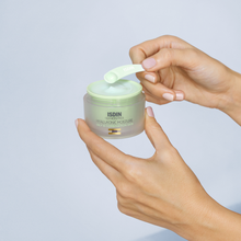 Load image into Gallery viewer, Isdinceutics Hyaluronic Moisture Oily & Combination Skin 50 g