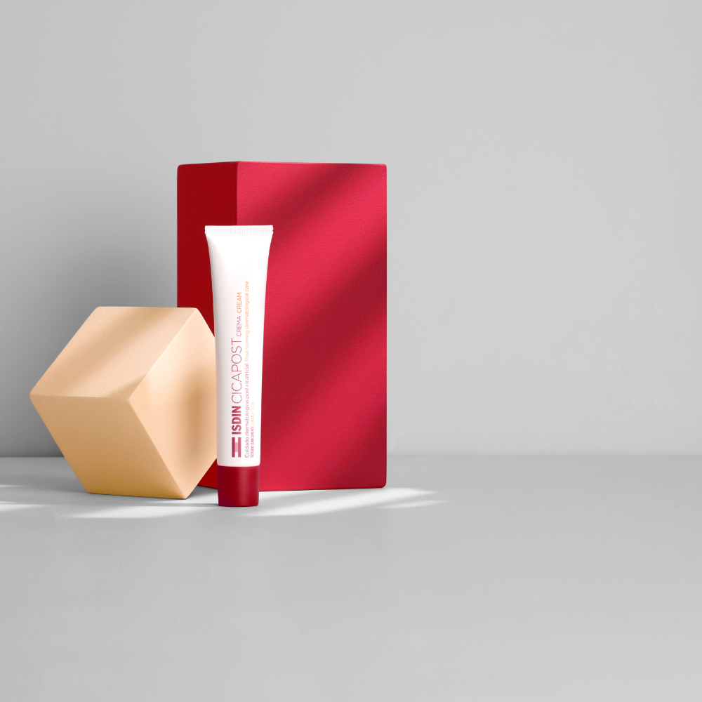 Load image into Gallery viewer, Isdinceutics Cicapost Post Scar Care Cream 50g
