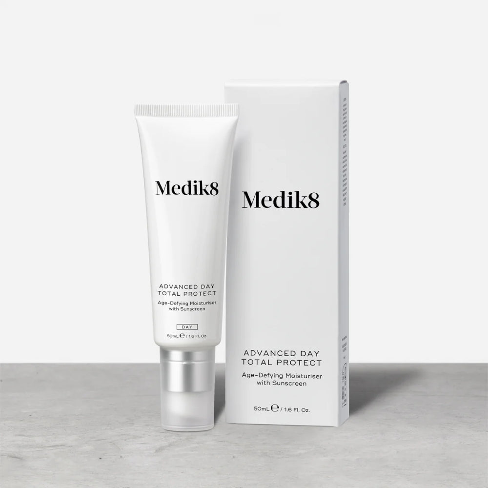 Load image into Gallery viewer, Medik8 Advanced Day Total Protect™ Moisturiser Sunscreen 50ml
