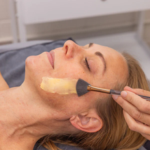 Load image into Gallery viewer, Osmosis Tropical Mango Barrier Repair Mask 30ml
